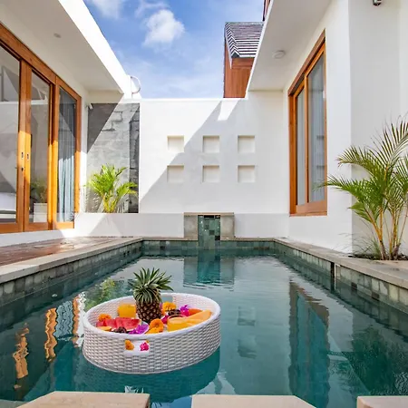 A12 - Private Villa In Seminyak - Big Pool - All New